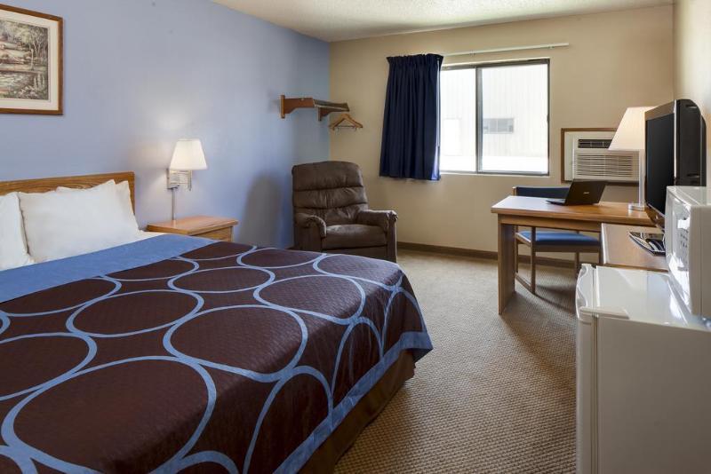 ซูเปอร์ 8 บาย วินด์แฮม แมนแฮตตัน แคนซัส Motel แมนฮัตตัน ภายนอก รูปภาพ
