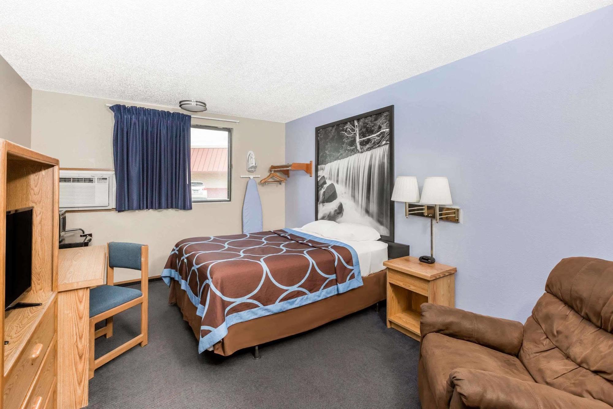 ซูเปอร์ 8 บาย วินด์แฮม แมนแฮตตัน แคนซัส Motel แมนฮัตตัน ภายนอก รูปภาพ